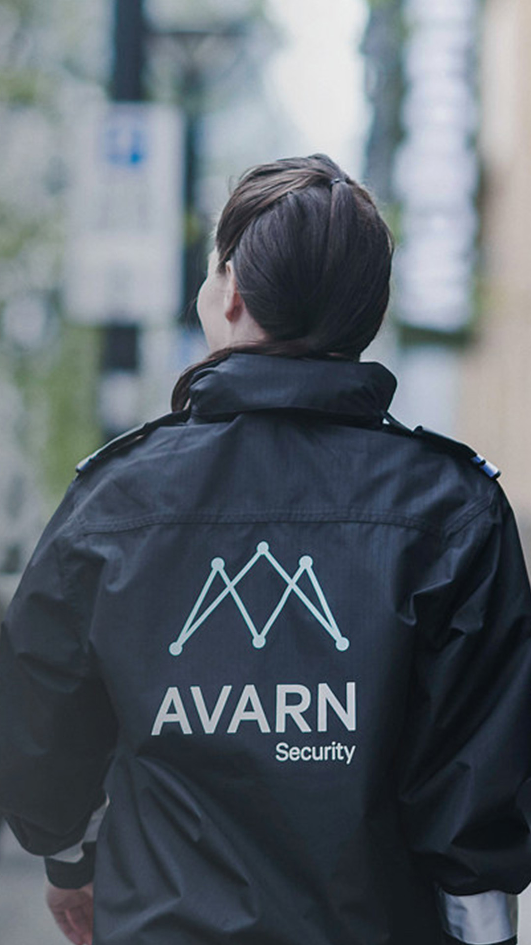 Avarn_security_employee