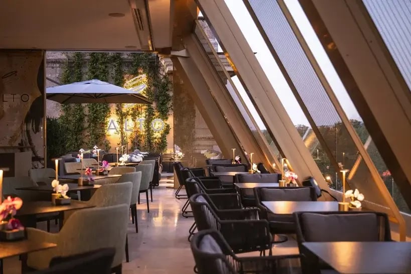 AltoRoma Rooftop Hotel  